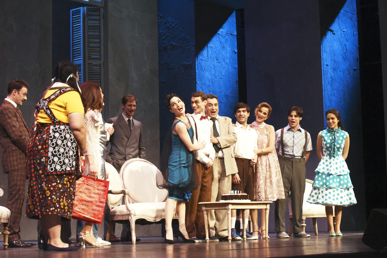 Φεγγάρι από χαρτί, από τους Μιχάλη Ρέππα και Θανάση Παπαθανασίου στο Θέατρο  Rex | CultureNow.gr